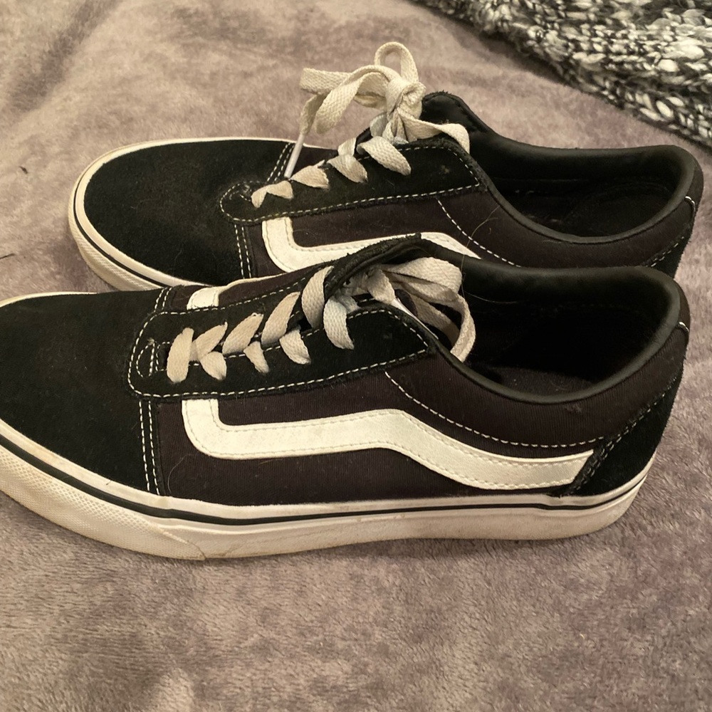 Women’s vans size 7.5